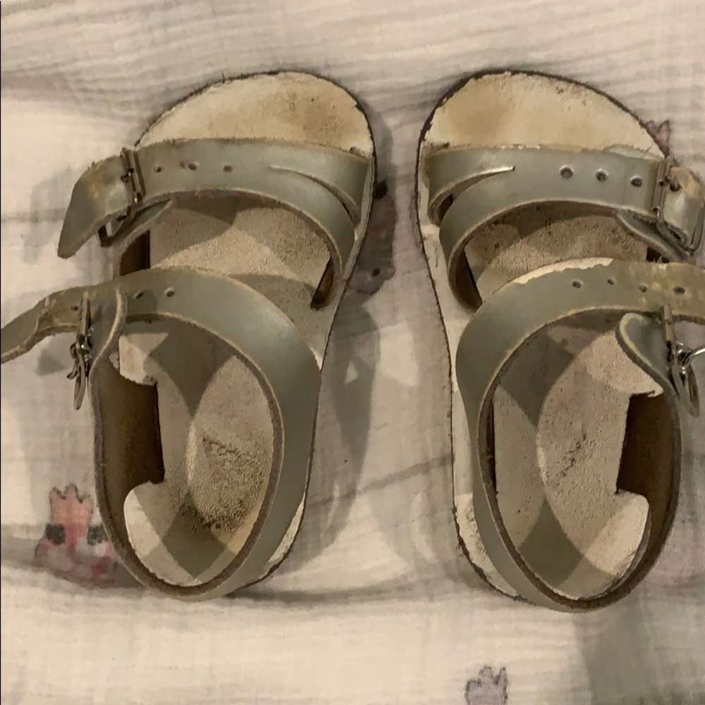 GUC San Sun SandalsLots of life left. silver